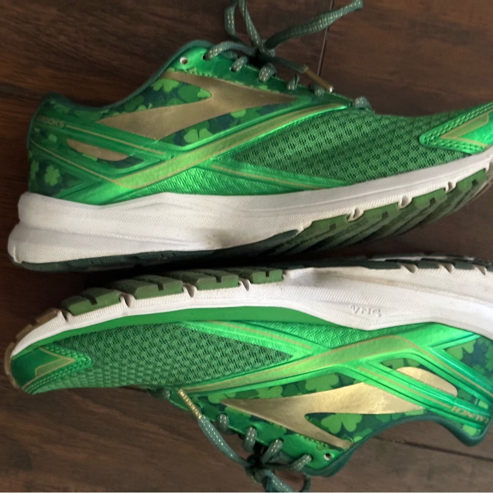 Brooks Align 4 St Patrick’s day shoe
